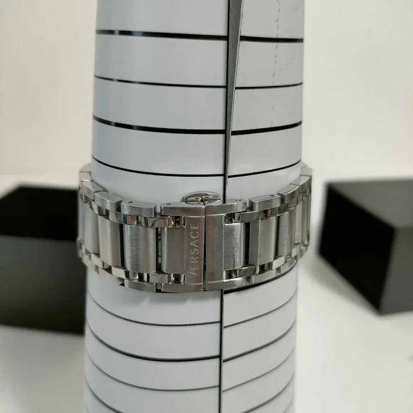 Versace Medusa Watch Chronograph Quartz Silver Sapphire Crystal Men's - Picture 6 of 10